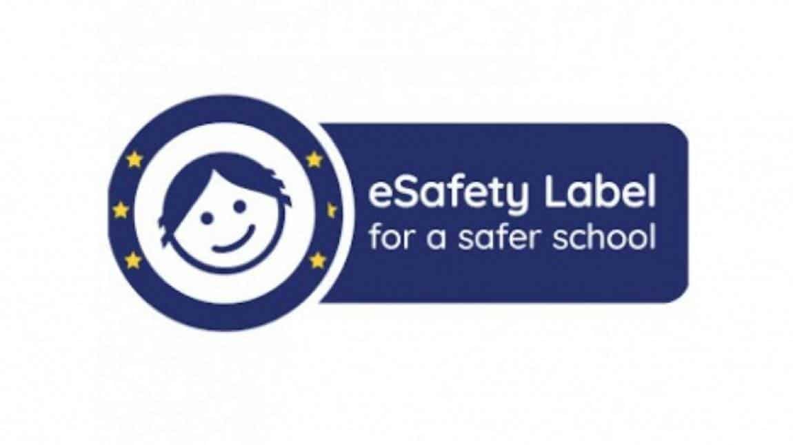 Okulumuza ''eSafety Label Bronz Etiketi'' Ödülü